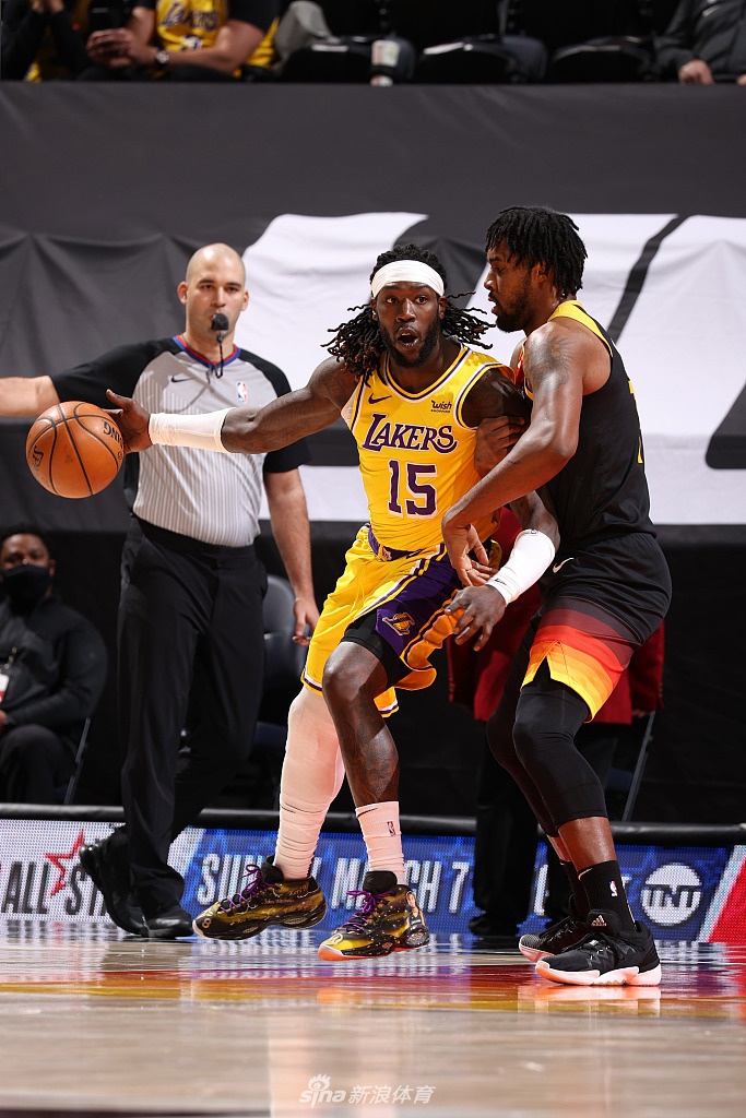 包含太狠了！切尔西外线爆发备战中超今夜阿斯顿维拉备战NBA常规赛，赛前犹他爵士调整名单以备意甲的词条爱游戏服务
